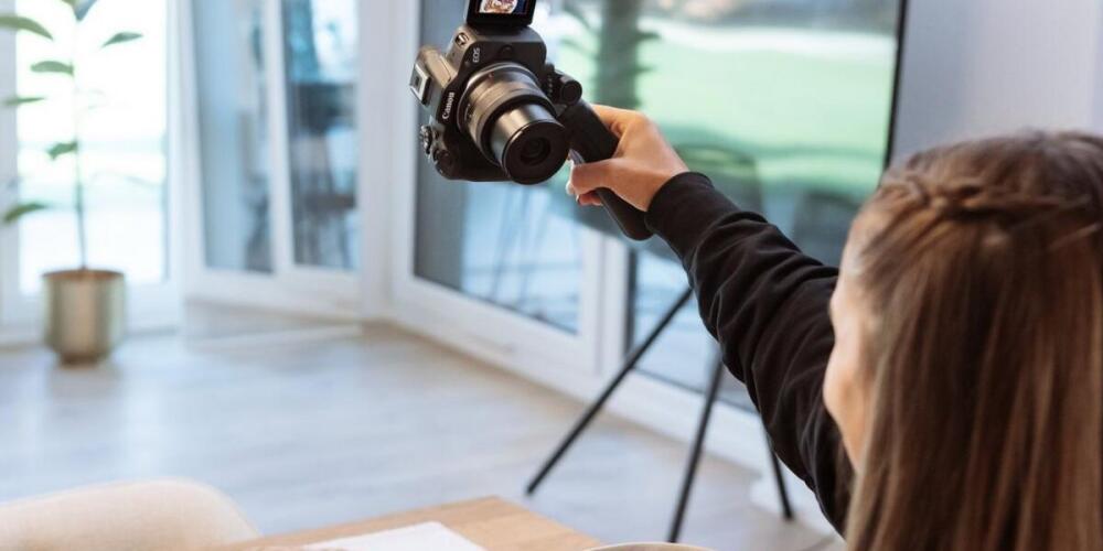 Take Your Content Creation to the Next Level with the Canon EOS R50 – Now at National Store LLC