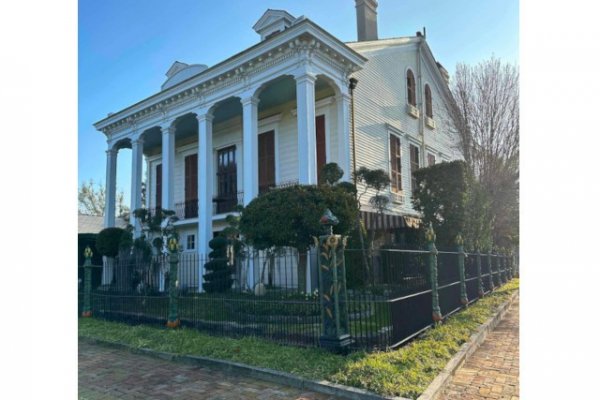 Crescent City's May 10-11 Auction will Feature Property from The Dufour-Plassan House in New Orleans