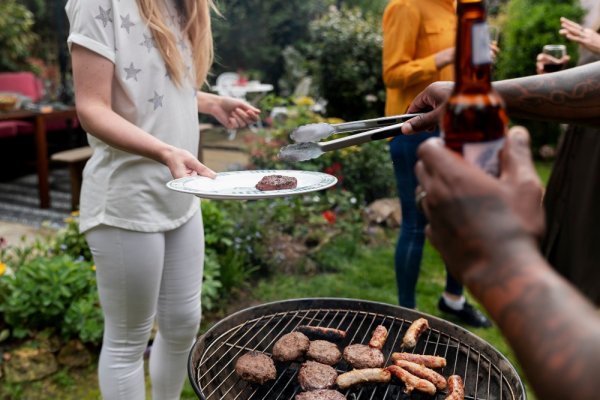VR Cleaning & Co Introduces Innovative BBQ Area Cleaning Services
