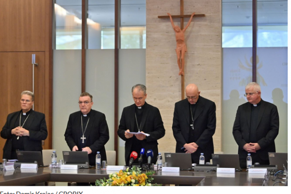 Hrvatska biskupska konferencija-Očuvati dostojanstvo politike i ustavno-pravni poredak države